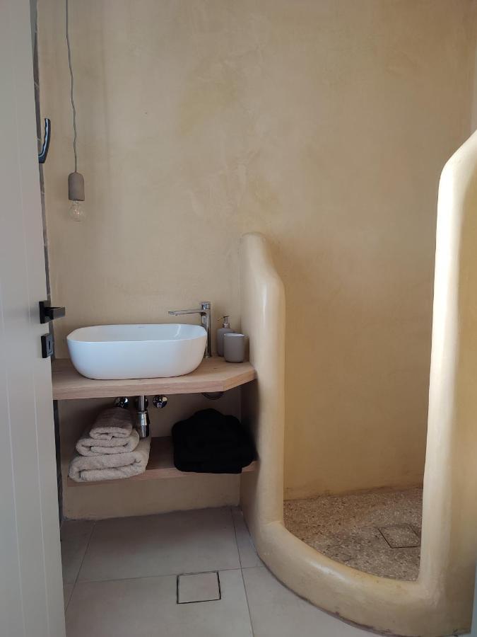 Charming Cozy Suites Naxos City ภายนอก รูปภาพ