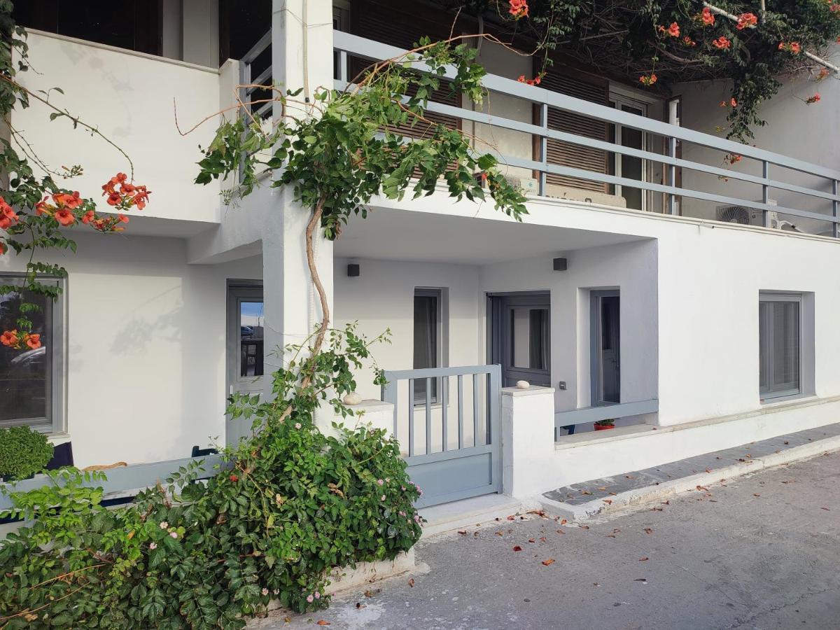 Charming Cozy Suites Naxos City ภายนอก รูปภาพ