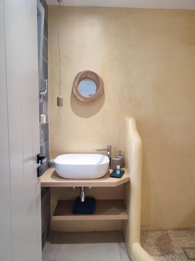 Charming Cozy Suites Naxos City ภายนอก รูปภาพ